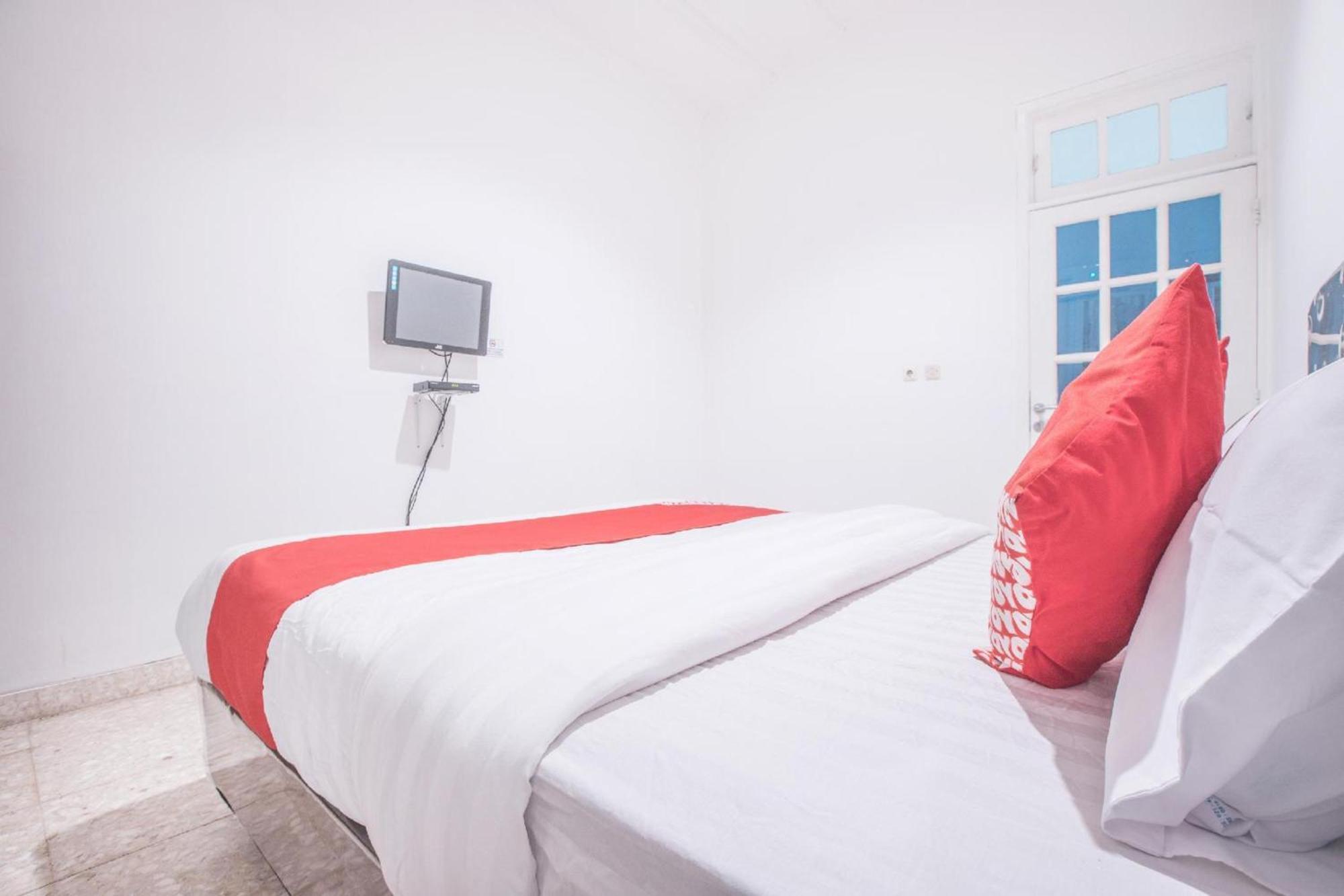 Capital O 332 Residence G17 Kemang Jakarta Kültér fotó