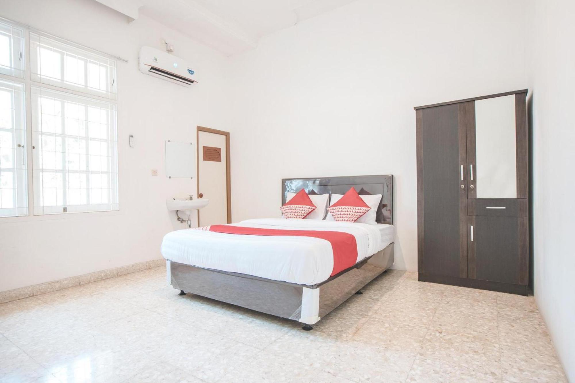 Capital O 332 Residence G17 Kemang Jakarta Kültér fotó
